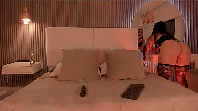 Zoewhitte online show from 25, 11, 2025