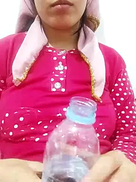 saraaxx1 online show from 5, 3, 2025