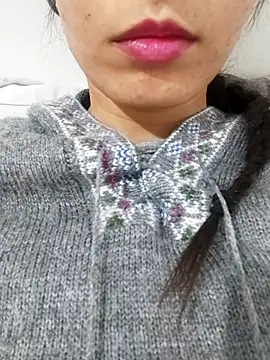 saraaxx1 online show from 12, 3, 2026