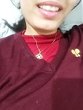 saraaxx1 online show from 5, 2, 2026