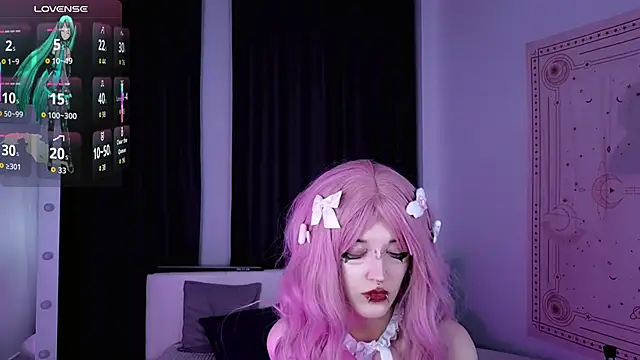 Snapshot of Setsunai_ chatting on 13, 10, 2025 Setsunai online show from 13, 10, 2025