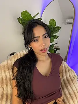 Snapshot of _Emily_Thompson_ chatting on 1, 7, 2026 Emily Thompson online show from 1, 7, 2026