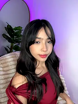  Emily Thompson  online show from 20, 11, 2025