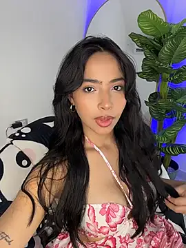 Snapshot of _Emily_Thompson_ chatting on 22, 7, 2026 Emily Thompson online show from 22, 7, 2026