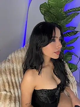 Snapshot of _Emily_Thompson_ chatting on 4, 7, 2026 Emily Thompson online show from 4, 7, 2026