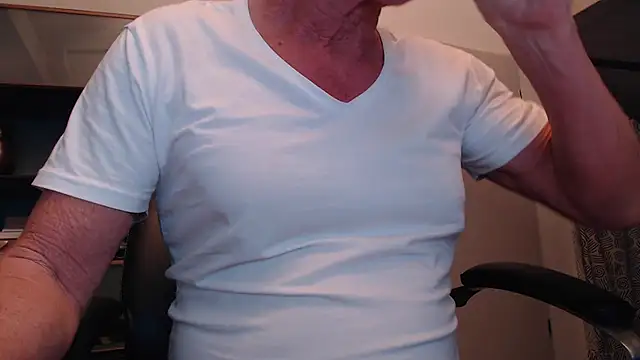 Snapshot of munichrubber chatting on 21, 12, 2024 munichrubber online show from 21, 12, 2024