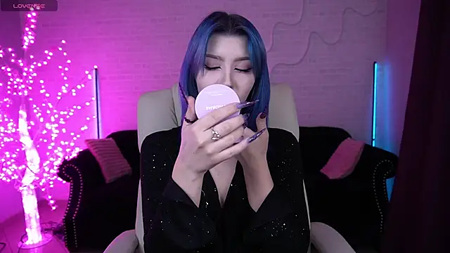 SelenaIris online show from 6, 3, 2026