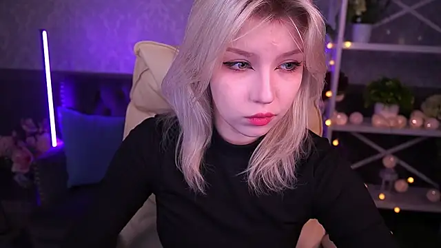 SelenaIris online show from 18, 3, 2025