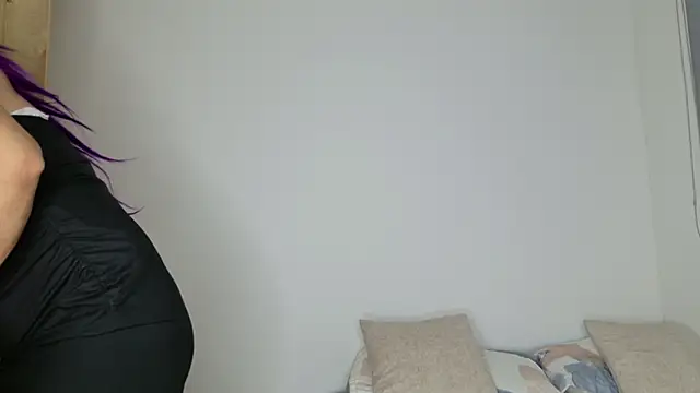 isahilton1 online show from 11, 2, 2026