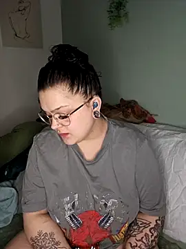 Saucy-Serenity online show from 22, 3, 2026