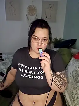 Saucy-Serenity online show from 6, 1, 2026