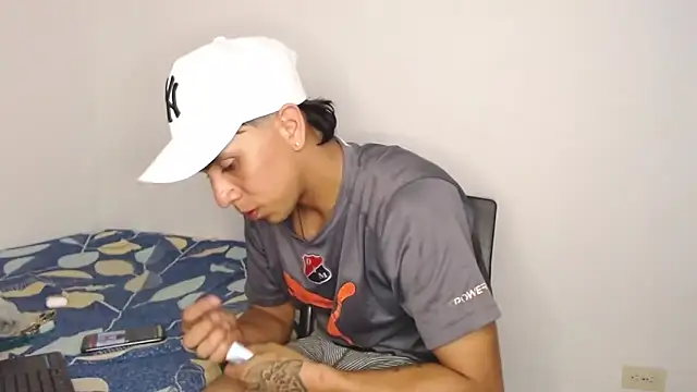 Snapshot of Monkey_uchiha777 chatting on 20, 11, 2025 Monkey uchiha777 online show from 20, 11, 2025