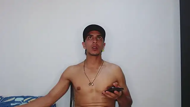 Snapshot of Monkey_uchiha777 chatting on 3, 11, 2025 Monkey uchiha777 online show from 3, 11, 2025