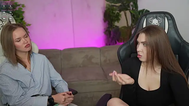 Snapshot of Billie054 chatting on 17, 10, 2025 Billie054 online show from 17, 10, 2025