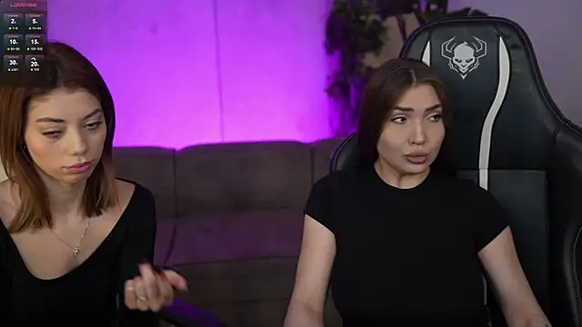 Snapshot of Billie054 chatting on 15, 10, 2025 Billie054 online show from 15, 10, 2025