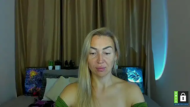 Snapshot of Kiss_julli88I chatting on 25, 10, 2025 Kiss julli88I online show from 25, 10, 2025