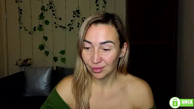 Kiss julli88I online show from 2, 12, 2025