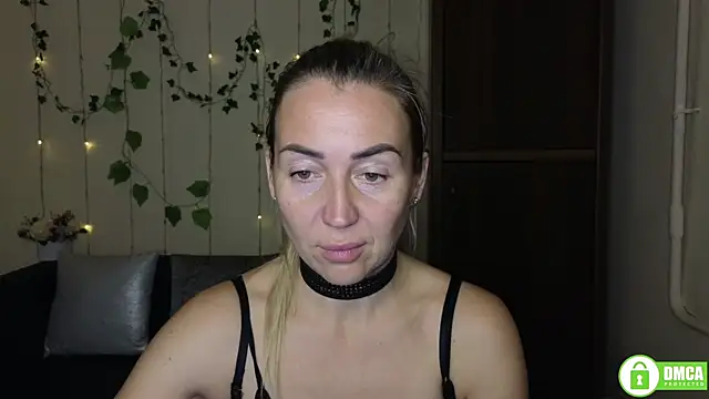 Snapshot of Kiss_julli88I chatting on 3, 11, 2025 Kiss julli88I online show from 3, 11, 2025