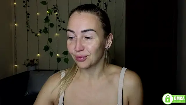 Snapshot of Kiss_julli88I chatting on 20, 10, 2025 Kiss julli88I online show from 20, 10, 2025