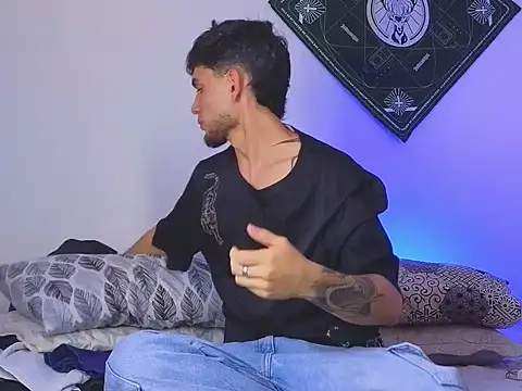 Snapshot of samevansx_ chatting on 8, 11, 2025 samevansx online show from 8, 11, 2025