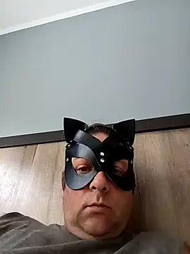 papi bad  online show from 8, 3, 2025