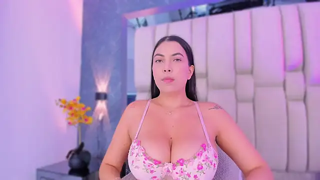 MaddyCrofft online show from 4, 6, 2026