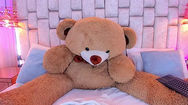 MaddyCrofft online show from 19, 4, 2026