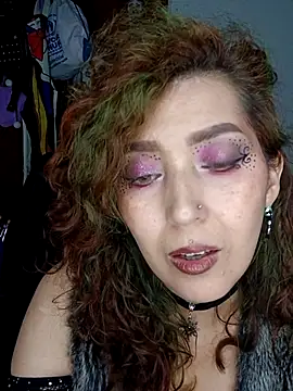 Luz delunaa online show from 8, 2, 2026