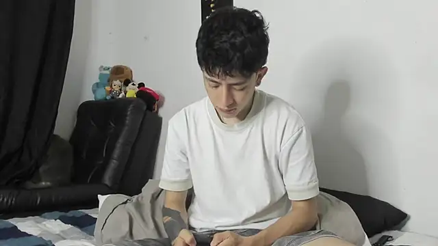 troy rouge online show from 13, 2, 2026