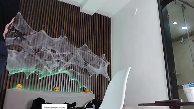 Snapshot of troy_rouge chatting on 16, 10, 2025 troy rouge online show from 16, 10, 2025