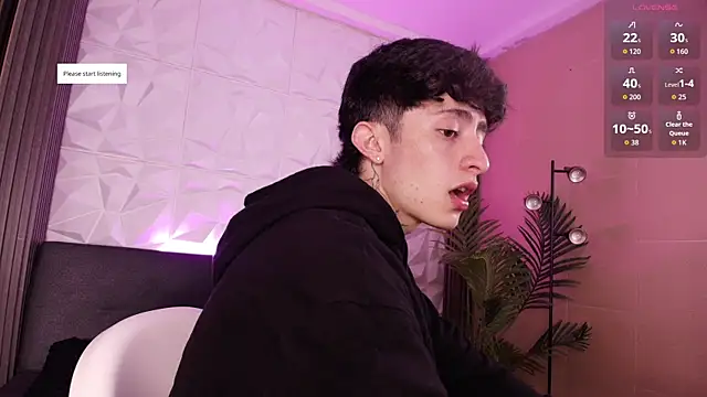 Snapshot of troy_rouge chatting on 20, 11, 2025 troy rouge online show from 20, 11, 2025