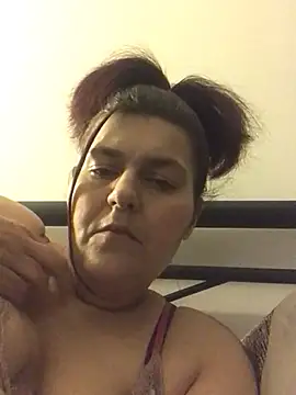 Curvy-Essex-Milf online show from 9, 3, 2025