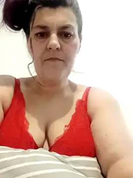 Curvy-Essex-Milf online show from 13, 12, 2025