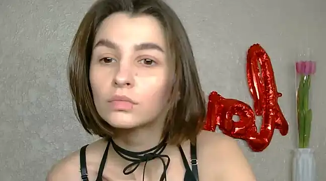 luna Gharming online show from 8, 3, 2025