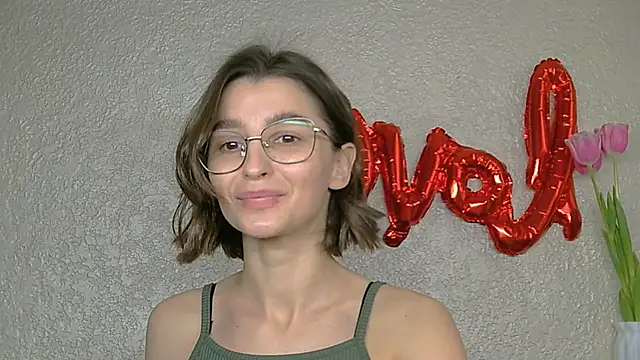 luna Gharming online show from 11, 3, 2025