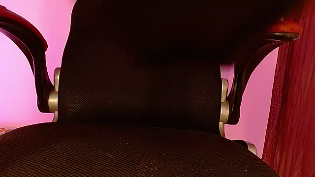 Small Hot19 online show from 16, 11, 2025