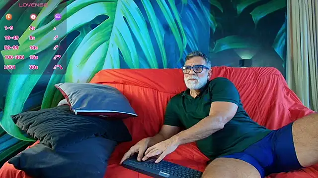 LukeCrews online show from 26, 9, 2025