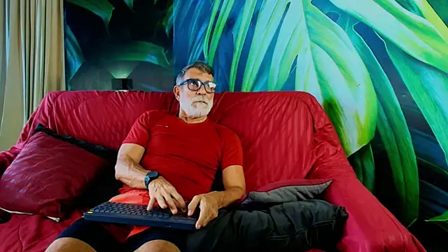 LukeCrews online show from 1, 10, 2025