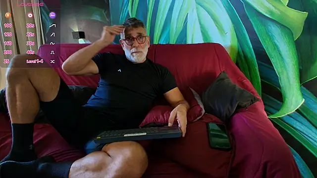 LukeCrews online show from 9, 9, 2025