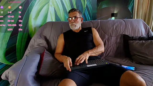 LukeCrews online show from 11, 9, 2025