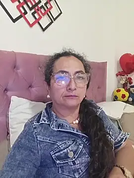 AlessandraLeroy online show from 3, 6, 2026
