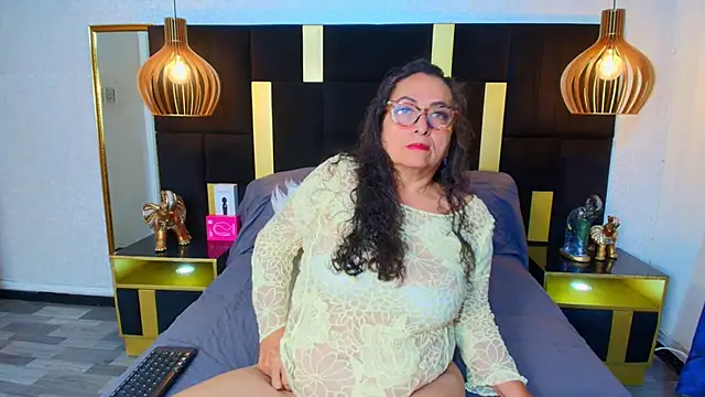 AlessandraLeroy online show from 9, 9, 2025