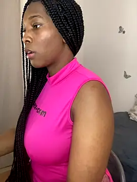 Nahomy gree online show from 3, 10, 2025