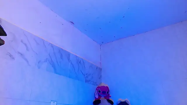 KimberlyXtreme online show from 22, 4, 2026