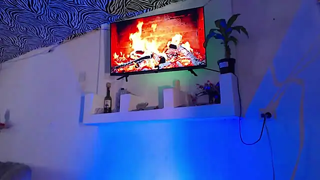 KimberlyXtreme online show from 19, 4, 2026