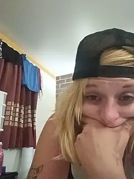 KITTYBOOBOOFUXX online show from 20, 7, 2026