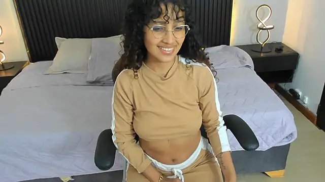 Snapshot of Arihsay_evans chatting on 30, 9, 2025 Arihsay evans online show from 30, 9, 2025