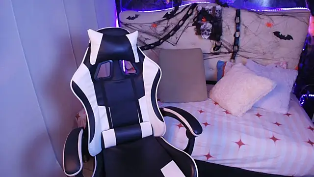  Lilly miller online show from 31, 10, 2025