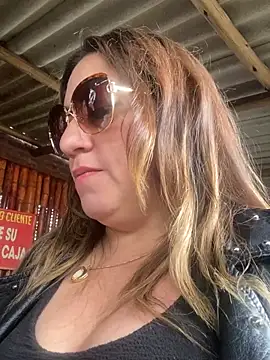 Luna-nevada online show from 19, 4, 2026