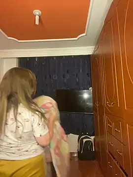 Luna-nevada online show from 19, 4, 2026